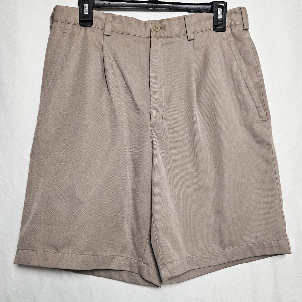Nike Golf Khaki Shorts Mens Size 32